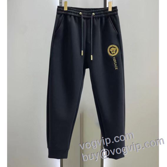 一番人気の新作はこれ 2025新作品 ヴェルサーチ VERSACE スエットパンツ チノパン vogブランド コピー 優良店