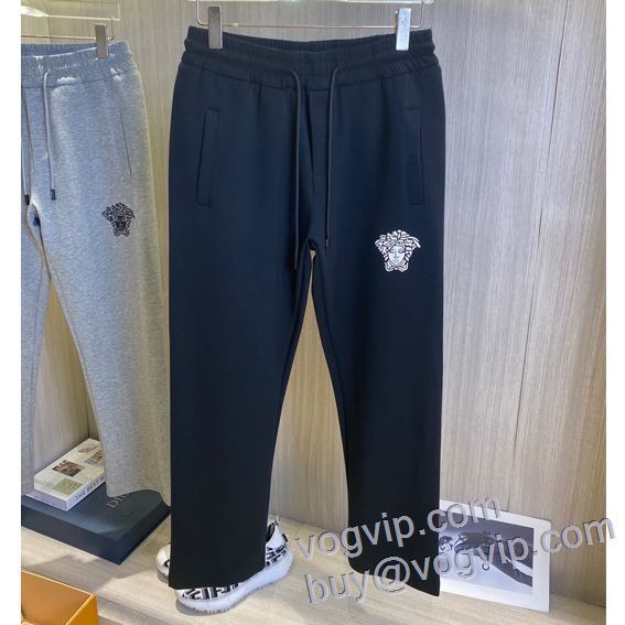 もっとも高い人気を誇る ヴェルサーチ VERSACE スエットパンツ チノパン 2色可選 高品質なスーパーコピー商品 2025HOT人気セール