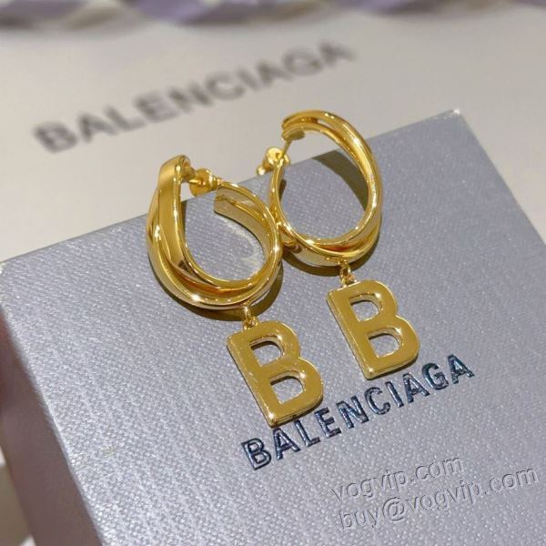 チノパン 狙える優秀アイテム バレンシアガ 2025お得格安 ピアス イヤリング BALENCIAGA偽物ブランド