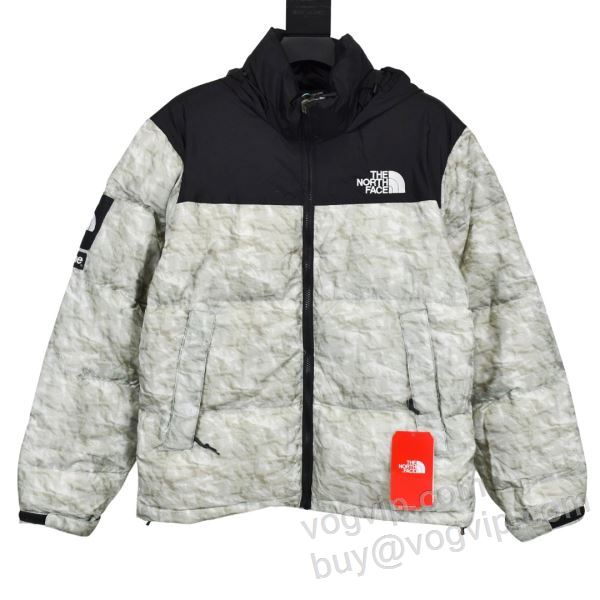 シュプリームスーパーコピー 激安 Supreme x The North Face Paper Print Nuptse JACKET 2025年モデル入荷 SUPWT101 ダウンジャケット