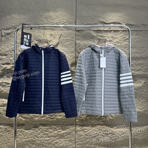 トムブラウン スーパーコピー 激安 TBMY006 ダウンジャケット 2色可選 2025爆買い格安