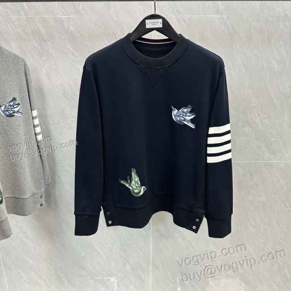 トムブラウン THOM BROWNE TBWT102 プルオーバーパーカー 2色可選 偽物ブランド 2025驚きの破格値人気