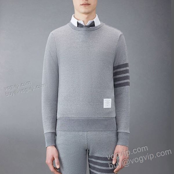 トムブラウン ブランドコピー TBWT106 2025品質保証定番 プルオーバーパーカー 2色可選