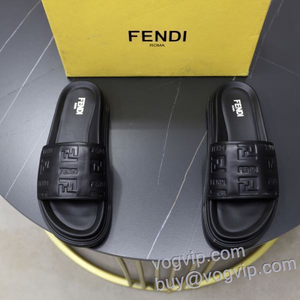 特別人気感謝SALE フェンディ ブランド 偽物 通販 TXIEFEN005 サンダル シャワーサンダル 2025驚きの破格値人気