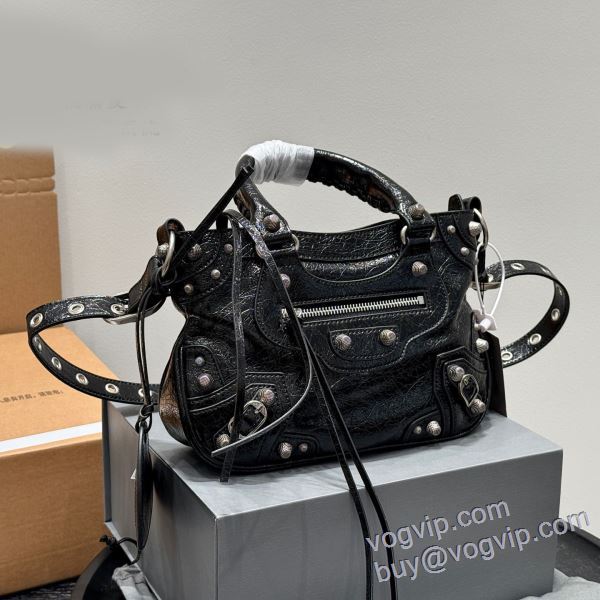 2025爆買い定番人気 バレンシアガ BALENCIAGA コピーブランド WBAGBAL018 ハンドバッグ 2色可選 チノパン 狙える優秀アイテム