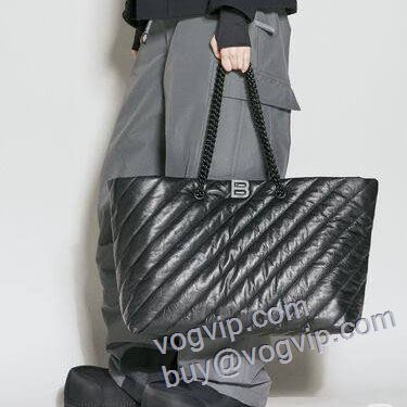 バレンシアガ BALENCIAGA スーパーコピー n級品 2025高級品 通販 WBAGBAL026 Balenciag CrushCarry All ハンドバッグ ショルダーバッグ 3色可選 高級感漂わせる