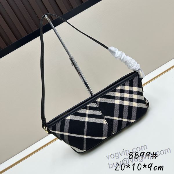 強い魅力を感じる一枚 バーバリー 2025年モデル入荷 WBAGBU021 ショルダーバッグ 2色可選 BURBERRY ブランドコピー