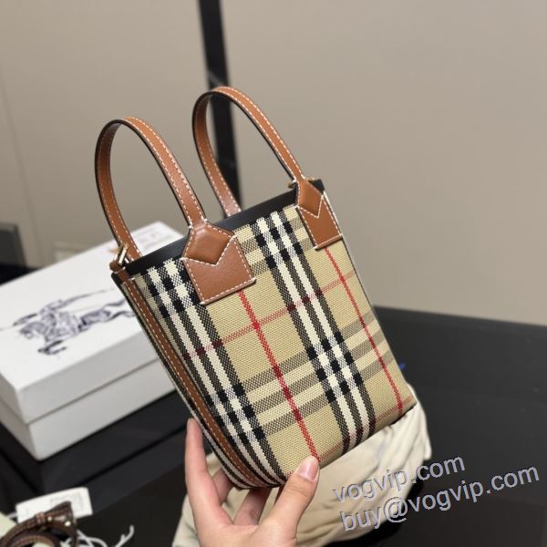 ハンドバッグ 2025年モデル入荷 WBAGBU022 今からの季節にピッタリ！ VOGブランドスーパーコピー バーバリー BURBERRY