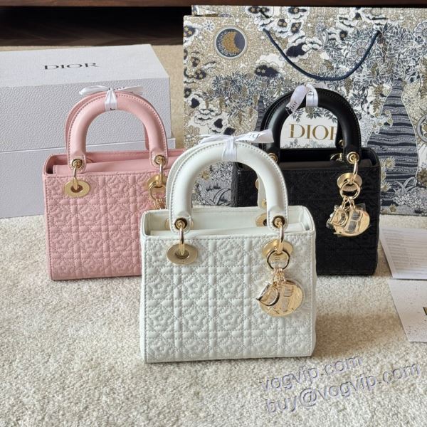 セレブ愛用の超人気商品 ディオール DIOR スーパーコピー WBAGDIOR043 ハンドバッグ 3色可選 2025年モデル入荷