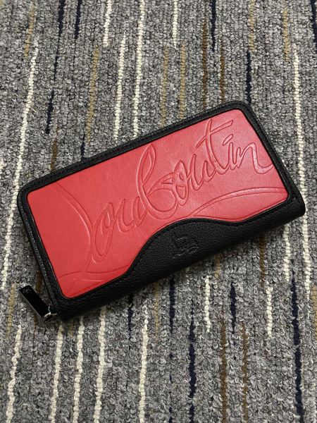 実用性に溢れるアイテム クリスチャンルブタン コピーブランド WQBCL007 レディース財布 長財布 2025春夏季超人気