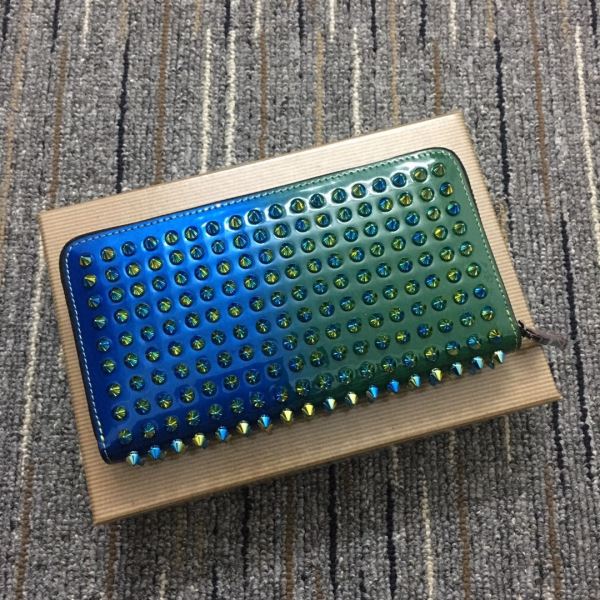 Christian Louboutinコピー ブランド WQBCL015 2025超激得大人気 クリスチャンルブタン レディース財布 長財布 セレブ愛用の超人気商品