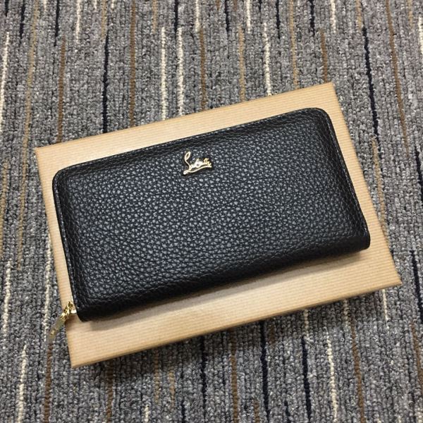 クリスチャンルブタン Christian Louboutinコピーブランド 機能性も備えたアイテム WQBCL018 2025高級品 通販 レディース財布 長財布 2色可選