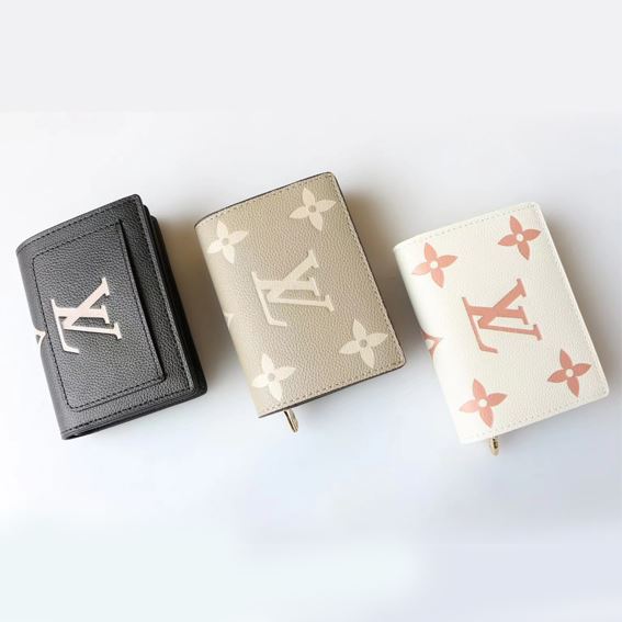 2025割引セール ルイ ヴィトン LOUIS VUITTON 大絶賛！ WQBLV069 レディース財布 ミニ財布 3色可選 M81927 VOGコピー