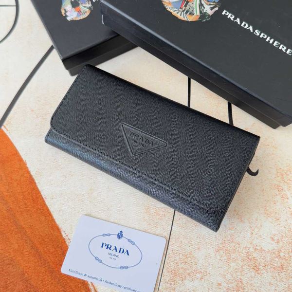 2025最新入荷 プラダコピー ブランド WQBPR004 レディース財布 長財布 大人の個性を