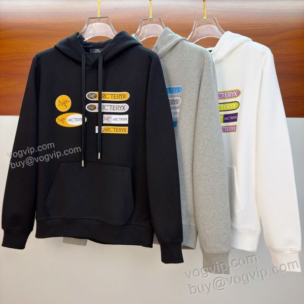 ずっと人気? アークテリクス スーパーコピー WTARC039 2025品質保証定番人気 パーカー 3色可選