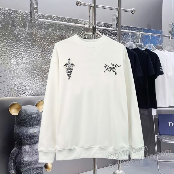 ARC'TERYXブランドコピー 2025秋冬季超人気 アークテリクス WTARC049 プルオーバーパーカー 大好評?