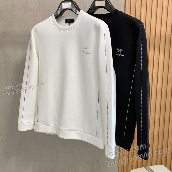2025最新入荷 アークテリクス ARC'TERYXスーパーコピー 高評価の人気品 WTARC050 プルオーバーパーカー 2色可選