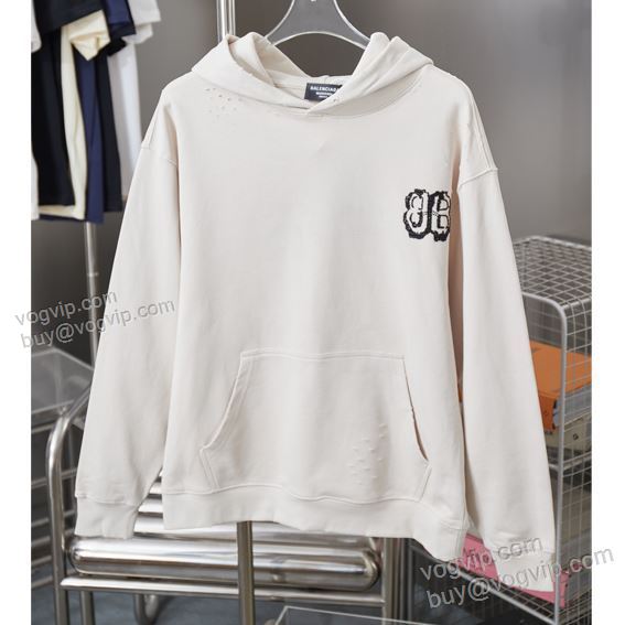 2025最新入荷 バレンシアガ スーパーコピー 大人気再登場 WTBAL170 パーカー 2色可選