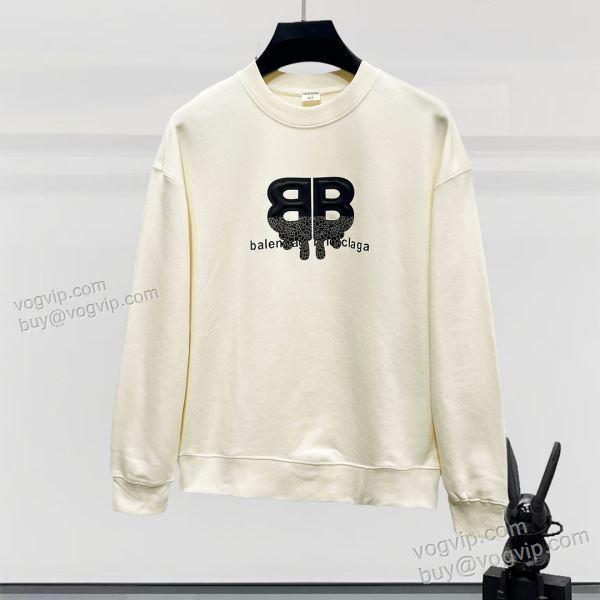 2025爆買いセール バレンシアガ BALENCIAGA WTBAL190 プルオーバーパーカー スーパーコピー 優良サイト 今からの季節にピッタリ！