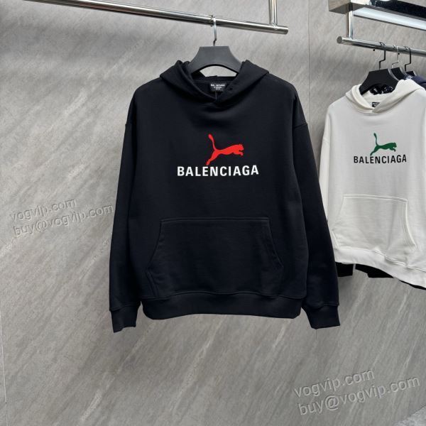 機能性も備えたアイテム スーパーコピー バレンシアガ BALENCIAGA WTBAL240 パーカー 2025人気セール高品質