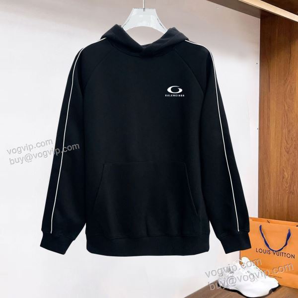 流行り BALENCIAGAブランドスーパーコピー WTBAL263 2025年モデル入荷 バレンシアガ パーカー 4色可選