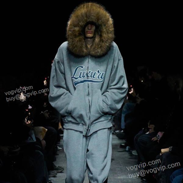 当店ランキング1位常連 バレンシアガ BALENCIAGA WTBAL267 パーカー ジャケット、上着 2025秋冬季超人気 ブランドスーパーコピー 激安専門店