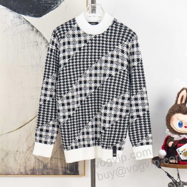 2025驚きの破格値爆買い フェンディコピーブランド WTFEN189 ニット セーター