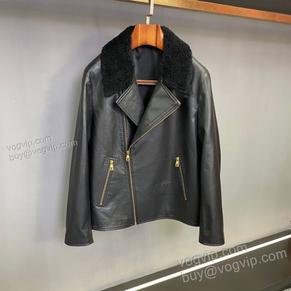 ルイ ヴィトン LOUIS VUITTON WTLV312 革ジャケット 2025超激得高品質 革ジャンパー ブランドコピー激安販売屋 高級感ある