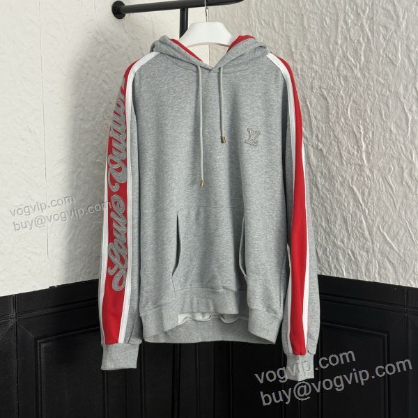 セール中 ルイ ヴィトン LOUIS VUITTON偽物ブランド WTLV546 パーカー 2025超人気新品