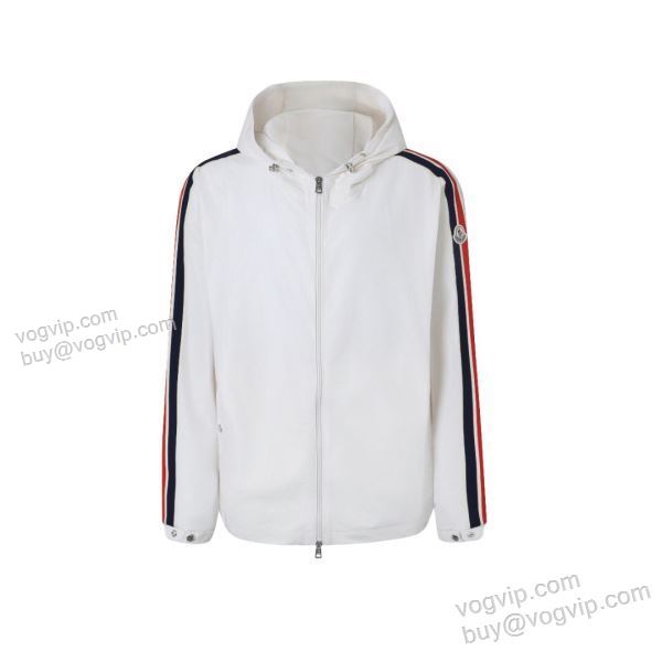 2025割引セール モンクレール WTMO193 ブルゾン ジャケット、上着 MONCLERブランドスーパーコピー 今一番HOTな新品