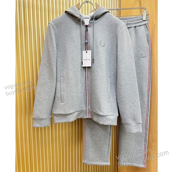 スーパーコピー 優良サイト 2025新作入荷品質保証 モンクレール MONCLER WTMO243 パーカー 上下セット 2色可選 著名人の着用