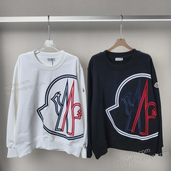 2025驚きの破格値大得価 モンクレール 偽物ブランド WTMO283 プルオーバーパーカー 2色可選 高級感を引き立てる