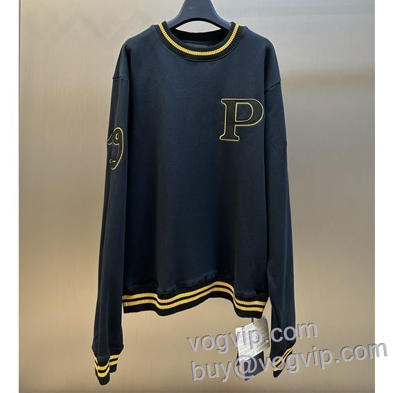注目のアイテム プルオーバーパーカー プラダ PRADA 2025驚きの破格値爆買い ブランド 偽物 通販