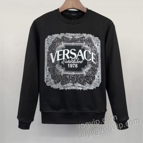 雑誌掲載アイテム ヴェルサーチ コピー ブランド WTVS042 2025高級品 通販 プルオーバーパーカー ジャケット、上着