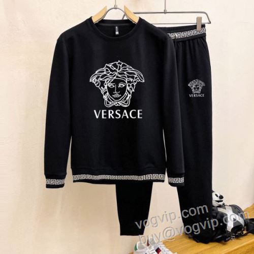 2025人気定番品質保証 ヴェルサーチ VERSACE WTVS061 プルオーバーパーカー 大好評 上下セット VOGブランドスーパーコピー
