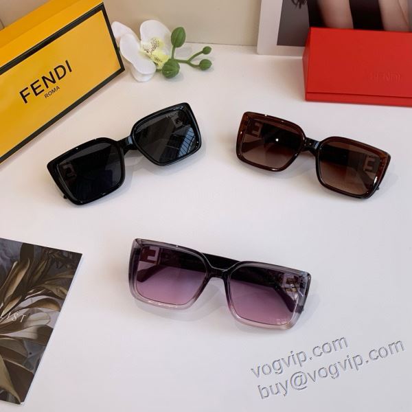 お洒落自在 フェンディ FENDI偽物ブランド YJFEN019 サングラス 2025品質保証大人気 眼鏡/メガネ 3色可選