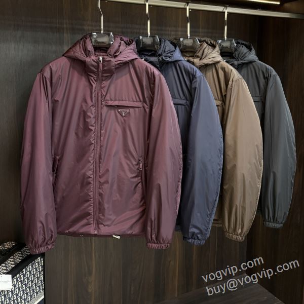 ダウンジャケット プラダコピー ブランド 2026年モデル入荷 4色可選 防寒具としての機能もバッチリ
