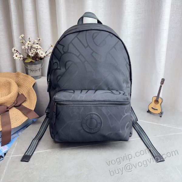 2026超人気新品 バーバリー偽物ブランド NBAGBU030 リュック、バックパック メンズバッグ 首胸ロゴ