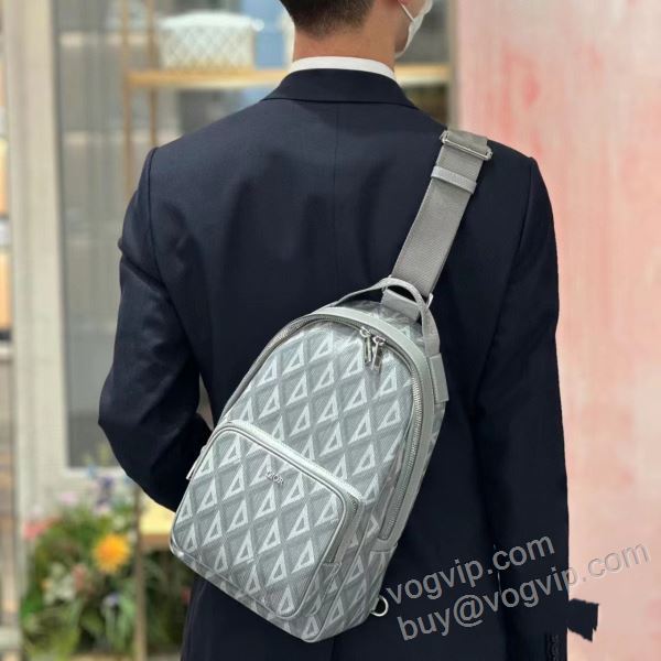 完成度の高い逸品 ディオールコピーブランド NBAGDIOR051 ショルダーバッグ 斜め掛けバッグ メンズバッグ 2026割引セール
