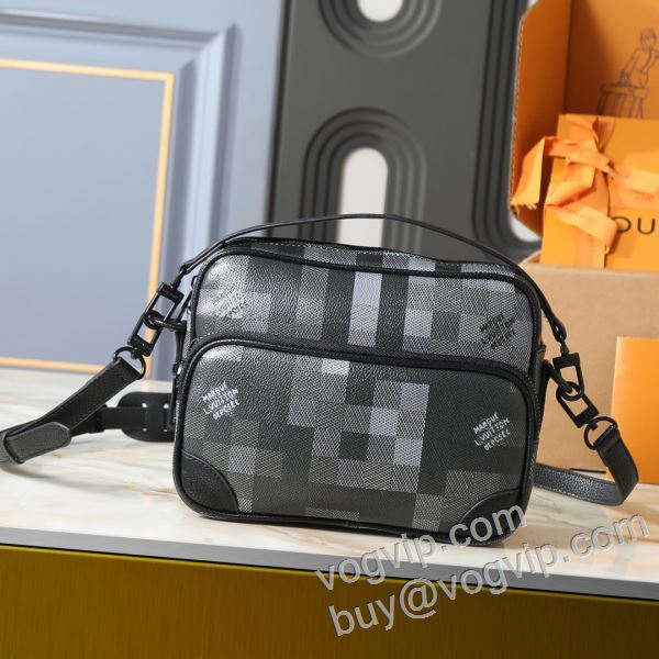 ルイ ヴィトンLOUIS VUITTON 2026秋冬季新作 LV170 ショルダーバッグ 斜め掛けバッグ 高級感ある メンズバッグ スーパーコピー信用できるサイト