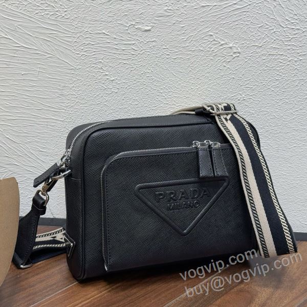 プラダスーパーコピー 2026最新入荷 NBAGPR053 ショルダーバッグ 先行販売 斜め掛けバッグ メンズバッグ
