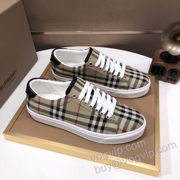2026年モデル入荷 バーバリー スーパーコピー 激安 NXIEBU006 スニーカー カジュアルシューズ 可愛く上品な雰囲気