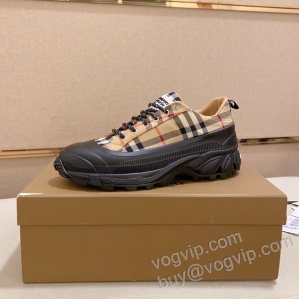 バーバリー 2026春夏季超人気 NXIEBU012 スニーカー カジュアルシューズ BURBERRYブランドコピー ずっと人気?