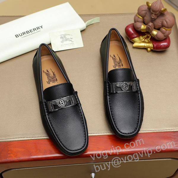 2026爆買い新作 バーバリー コピー ブランド NXIEBU026 【人気ブログ掲載】 スリップオン カジュアルシューズ