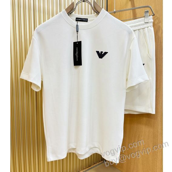 2026お得100%新品 NXZAR058 上下セット 注目のアイテム アルマーニ ARMANI 半袖Tシャツ 4色可選 VOGコピー