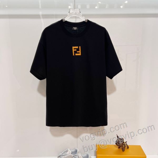 2026新作入荷人気 フェンディ スーパーコピー 激安 NXZFEN006 半袖Tシャツ 2色可選 抜群の雰囲気が作れる!