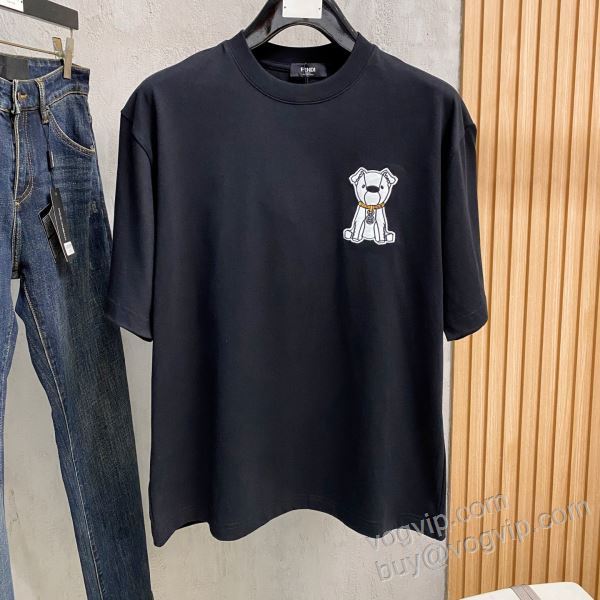 フェンディ FENDIブランドスーパーコピー 2026爆買い定番人気 NXZFEN100 半袖Tシャツ 2色可選 大人のおしゃれに