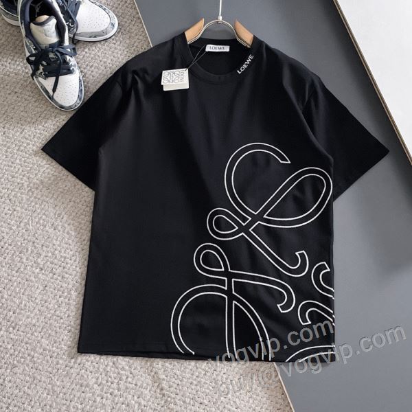 ロエベ LOEWEブランドスーパーコピー 2026爆買い大人気 NXZLOE021 半袖Tシャツ 2色可選 洗練を十分に演出する