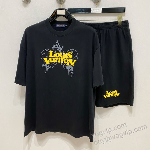 ルイ ヴィトンブランドコピー 2026年モデル入荷 NXZLV174 上下セット 人気雑誌掲載 半袖Tシャツ 2色可選
