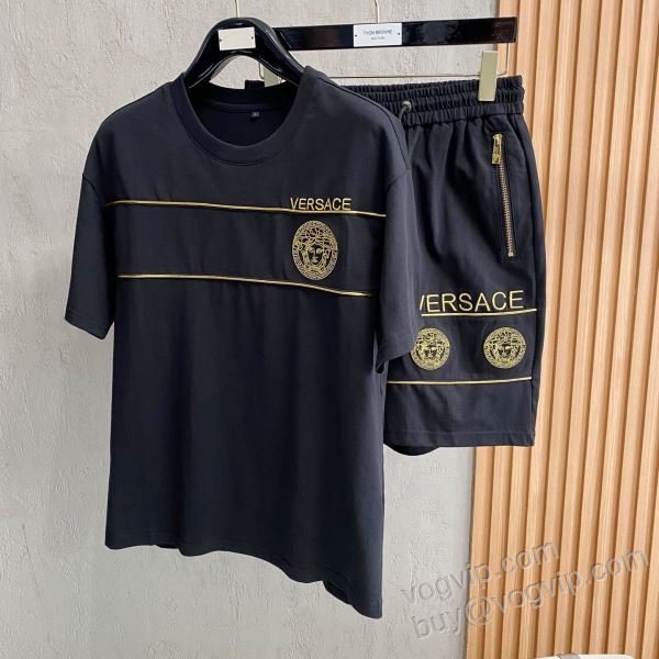 上下セット 半袖Tシャツ 選べる極上 ヴェルサーチ VERSACEスーパーコピー 激安 2026爆買い格安 NXZVS054